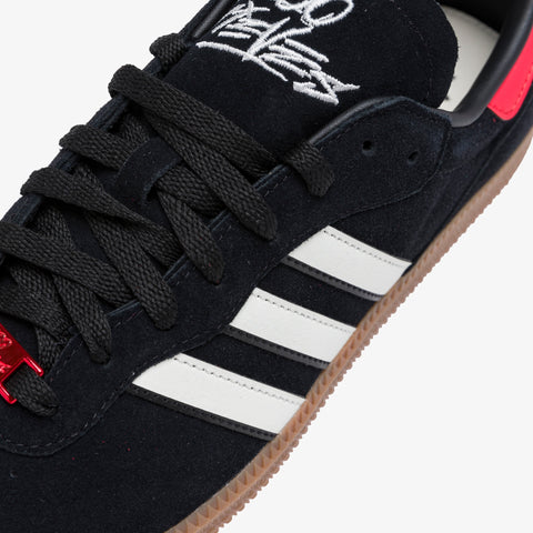 lace and stripe detail on adidas Originals Palos Hills Shoe - Black